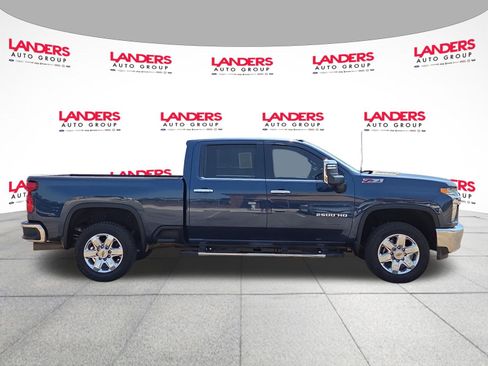 Used 2021 Chevrolet Silverado 2500 LTZ AWD/4WD image 2