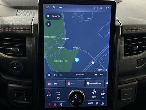 Used 2023 Ford Expedition Limited image 19