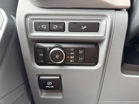 Used 2022 Ford F150 XLT w/ Equipment Group 302A High AWD/4WD image 25