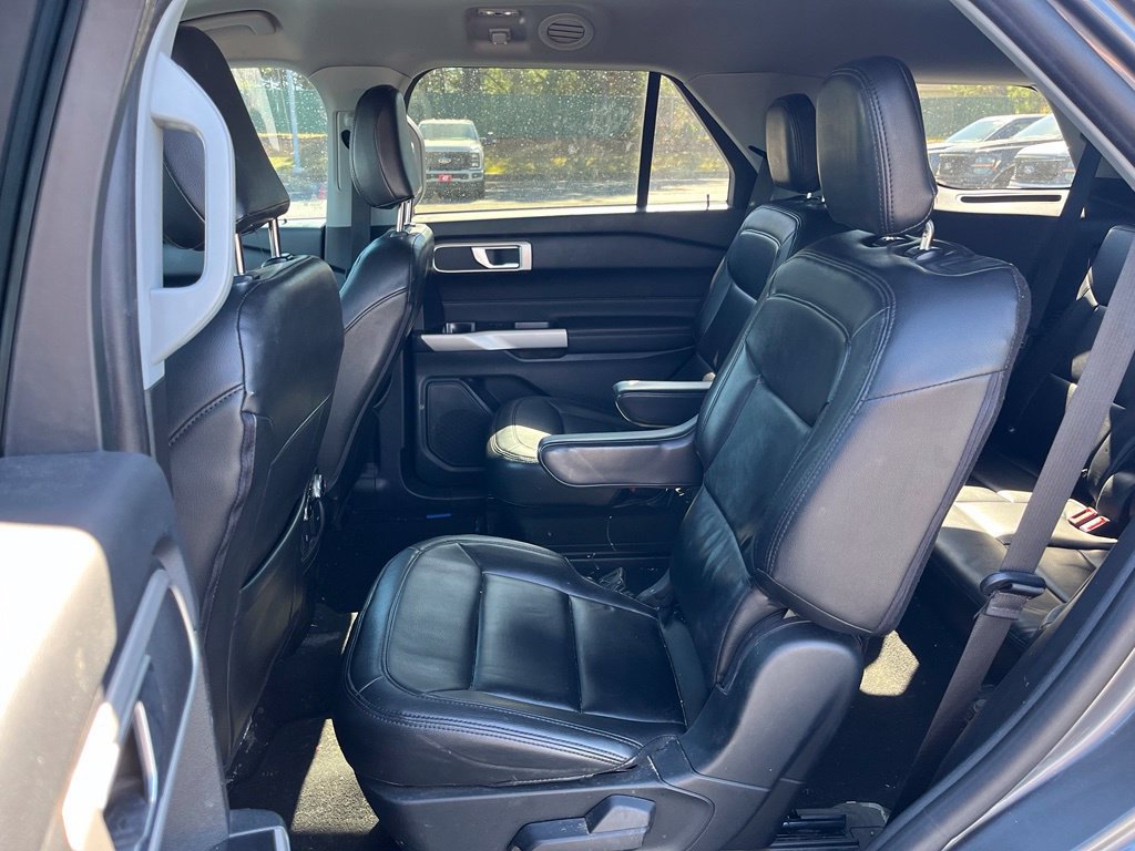 Used 2023 Ford Explorer XLT RWD image 11
