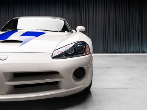 Used 2005 Dodge Viper SRT-10 RWD image 28