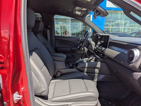 Used 2026 Chevrolet Colorado LT w/ LT Convenience Package AWD/4WD image 44
