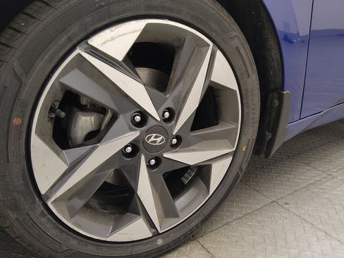 Used 2023 Hyundai Elantra SEL w/ Convenience Package FWD image 31