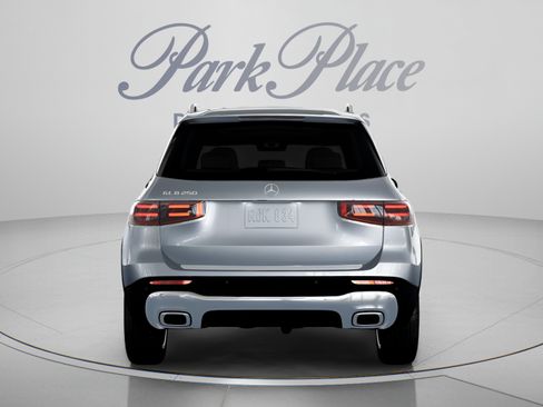 Certified 2026 Mercedes-Benz GLB 250 image 17