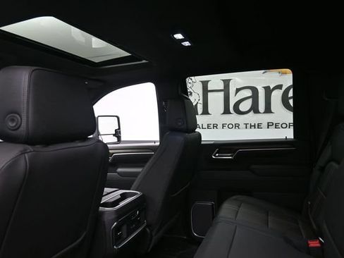 Used 2025 Chevrolet Silverado 2500 High Country w/ High Country Premium Package AWD/4WD image 23