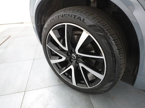 Used 2023 Volvo XC90 B6 Plus image 31