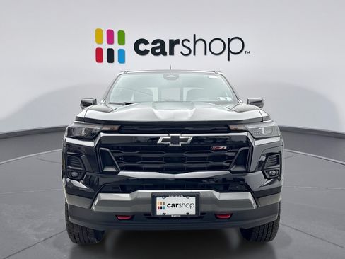 Used 2024 Chevrolet Colorado Z71 w/ Z71 Convenience Package 2 AWD/4WD image 8