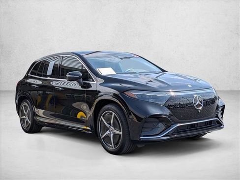 Certified 2023 Mercedes-Benz EQS 580 4MATIC SUV image 3