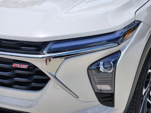 New 2026 Chevrolet Trax RS w/ Driver Confidence Package FWD image 9