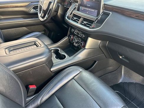 Used 2021 Chevrolet Suburban LT w/ LT Signature Package image 20