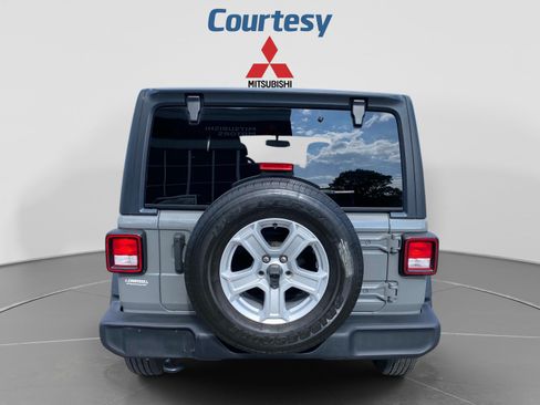 Used 2021 Jeep Wrangler Unlimited Sport AWD/4WD image 4