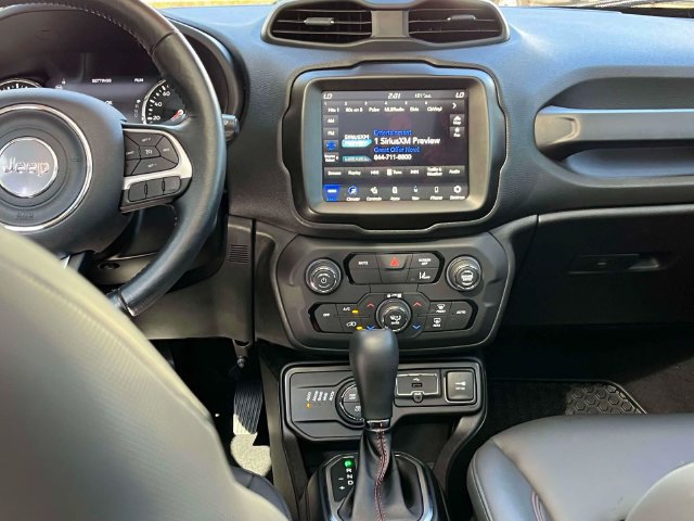 Used 2023 Jeep Renegade Trailhawk w/ Sun/Sound Group AWD/4WD image 15