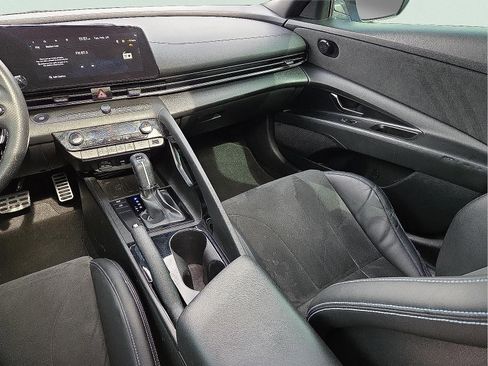 Used 2023 Hyundai Elantra N image 12