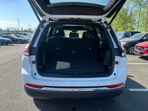 Used 2024 Jeep Grand Cherokee Limited 4xe image 14