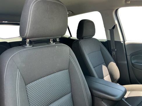 Used 2024 GMC Terrain SLE AWD/4WD image 18