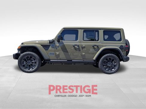 New 2025 Jeep Wrangler Unlimited Sahara AWD/4WD image 6