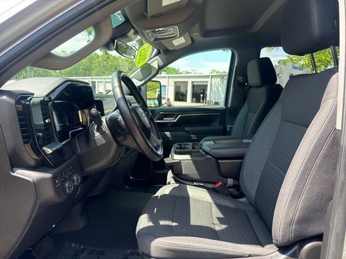 Used 2025 Chevrolet Silverado 2500 LT w/ Convenience Package AWD/4WD image 20