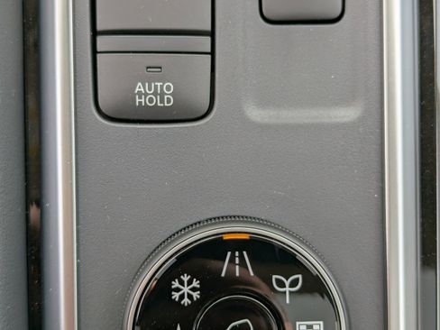 New 2025 Nissan Pathfinder Platinum w/ Cargo Package image 30