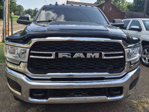 Used 2020 RAM 3500 Tradesman AWD/4WD image 4
