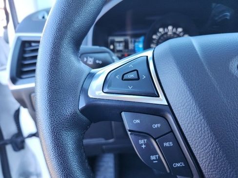 Used 2024 Ford Edge SEL w/ Convenience Package image 17