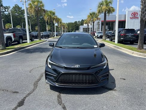 Used 2024 Toyota Corolla SE FWD image 3