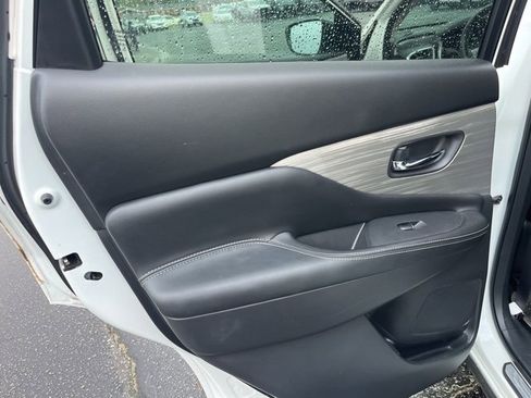 Used 2016 Nissan Murano Platinum image 11