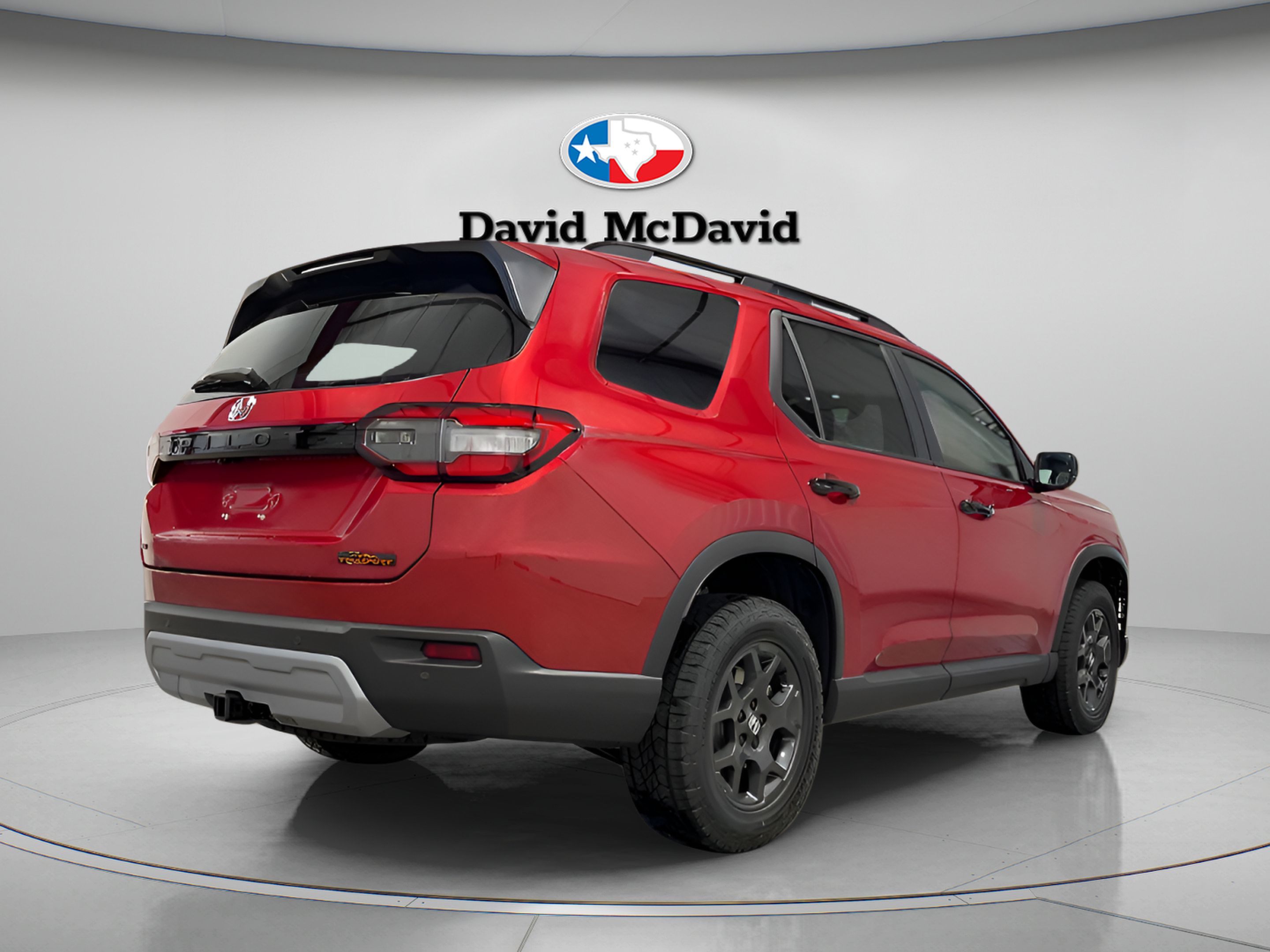 Used 2025 Honda Pilot TrailSport image 6