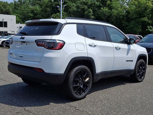 New 2026 Jeep Compass Latitude AWD/4WD image 4