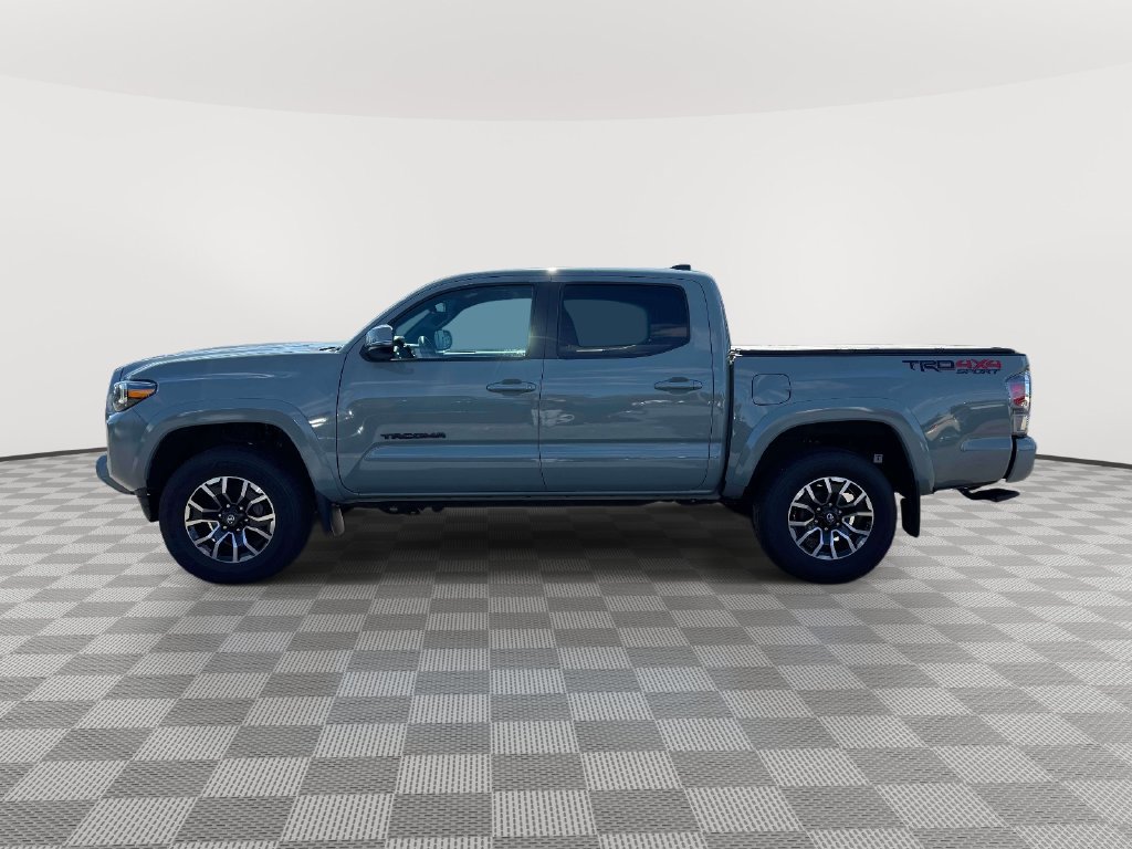 Used 2023 Toyota Tacoma TRD Sport AWD/4WD image 4