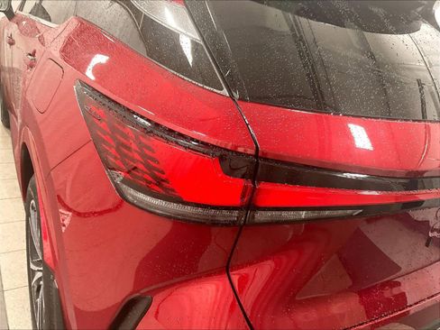 Used 2025 Lexus RX 350 Premium image 34