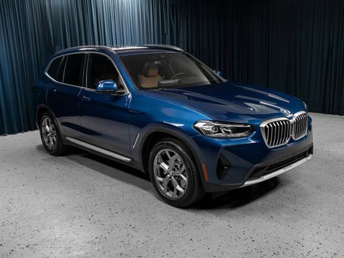 Used 2023 BMW X3 xDrive30i w/ Premium Package w/ZPA image 3