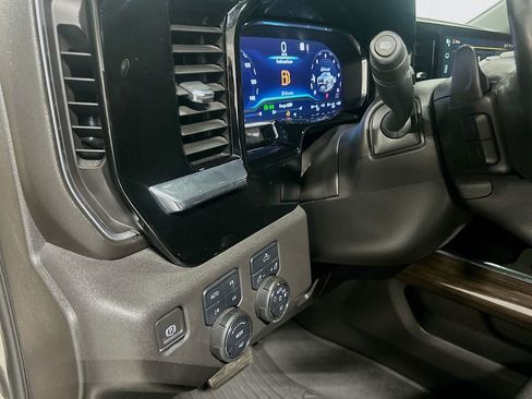 Used 2023 Chevrolet Silverado 1500 LT Trail Boss image 10