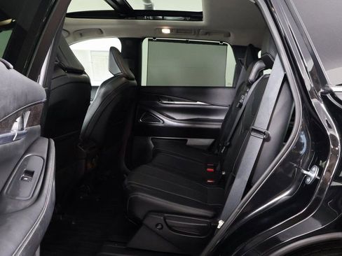 Used 2022 INFINITI QX60 Sensory w/ Cargo Package image 11