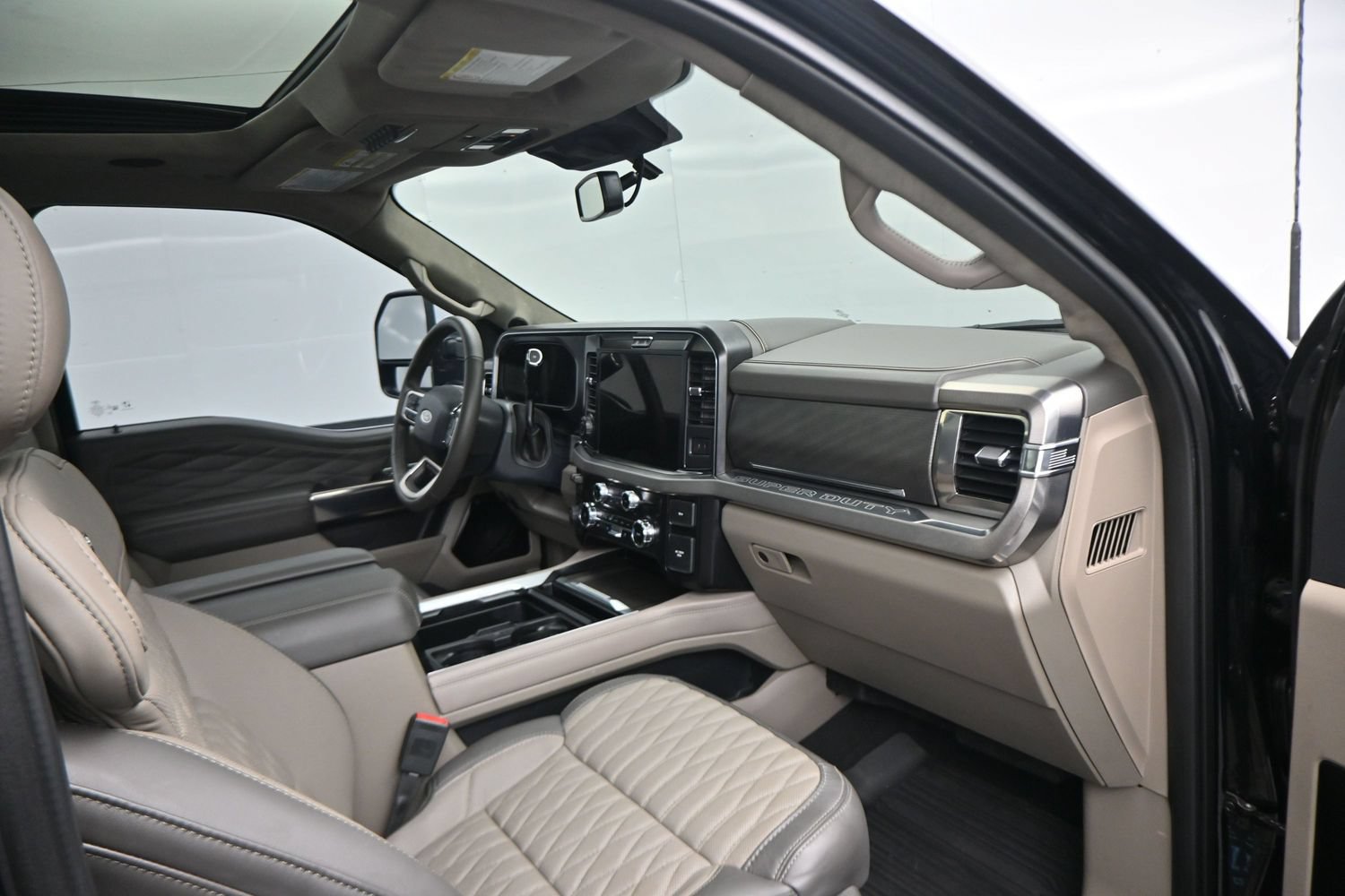 Used 2026 Ford F250 Platinum w/ Platinum Plus Package AWD/4WD image 20