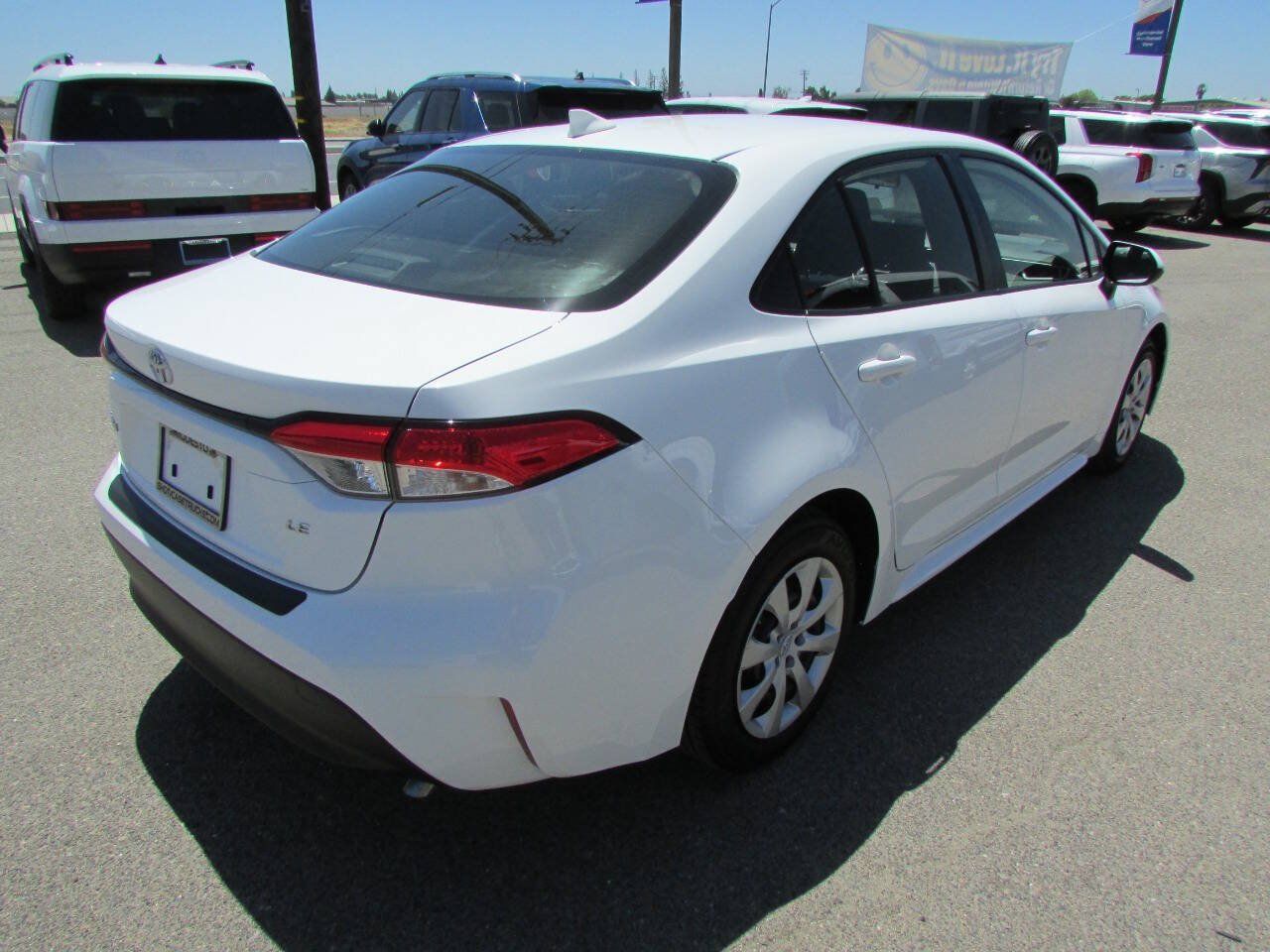 Used 2026 Toyota Corolla LE FWD image 7