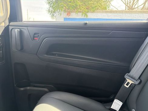 Used 2025 Honda Odyssey EX-L image 25