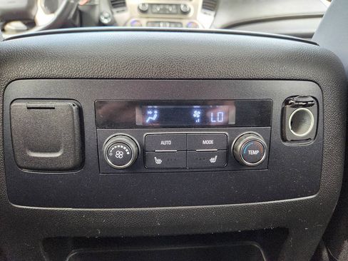 Used 2015 GMC Yukon Denali AWD/4WD image 21