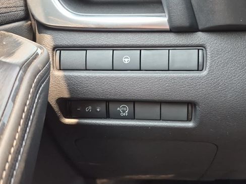 Used 2023 Nissan Rogue SV AWD/4WD image 17
