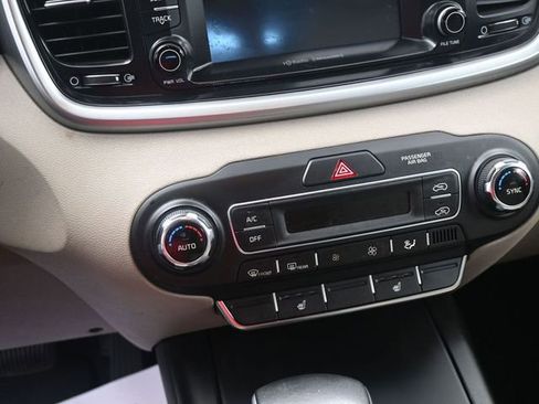 Used 2019 Kia Sorento LX w/ Option Group 020 image 12