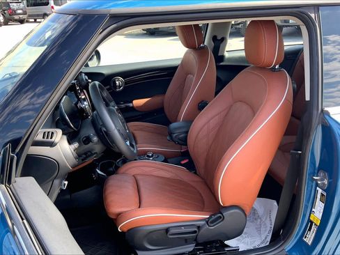 Used 2024 MINI Cooper S FWD image 8