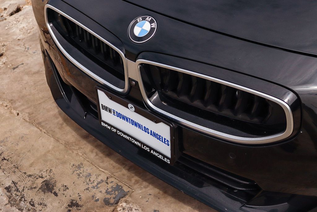 Used 2025 BMW 230i Coupe w/ Premium Package RWD image 10