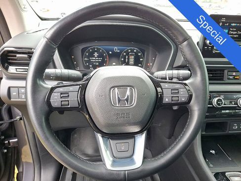 Certified 2023 Honda Pilot Elite image 19