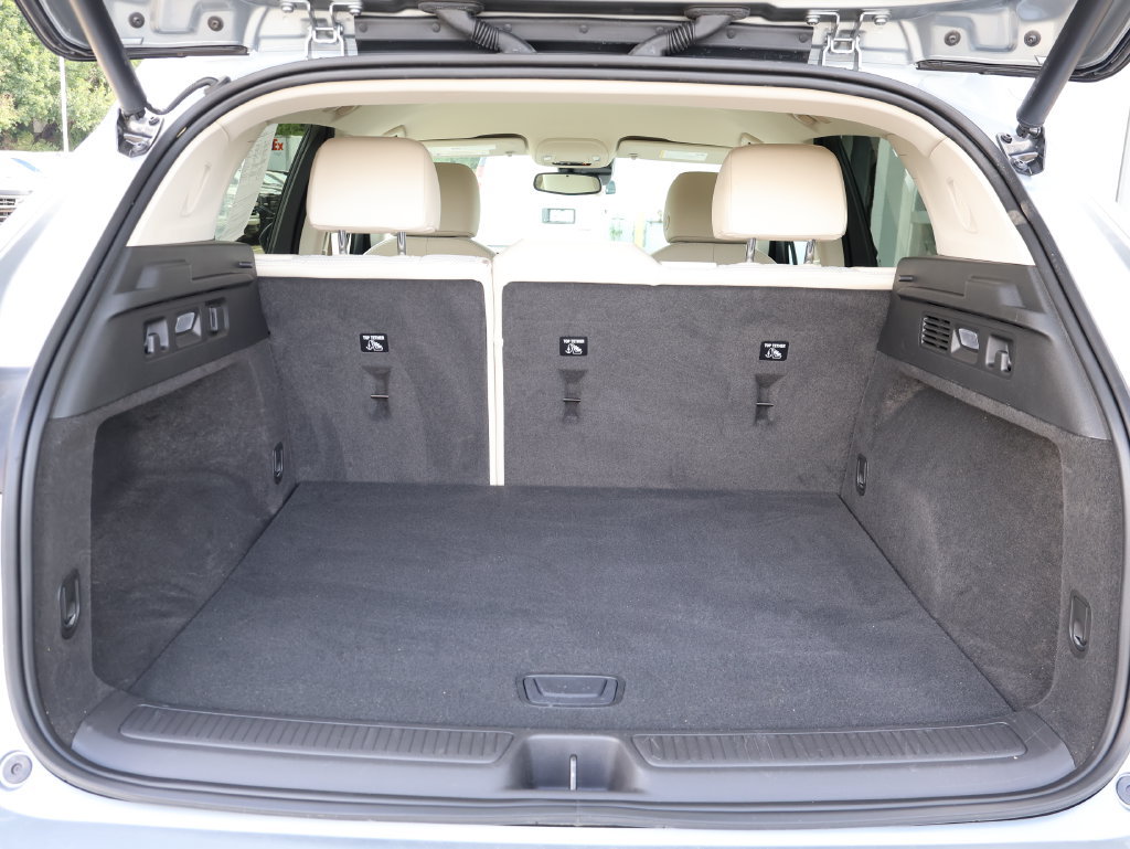 Certified 2023 Buick Envision Preferred FWD image 29