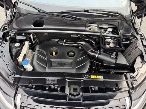 Used 2017 Land Rover Range Rover Evoque SE Premium AWD/4WD image 27