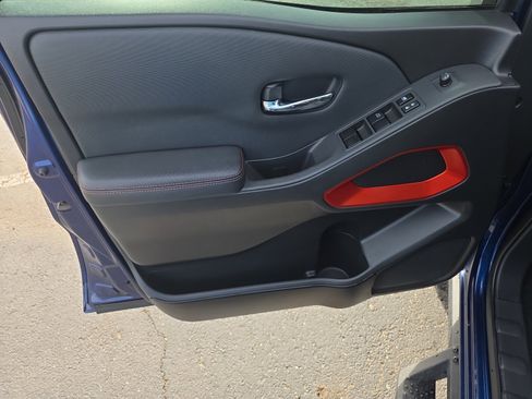 Used 2022 Nissan Frontier PRO-4X image 14