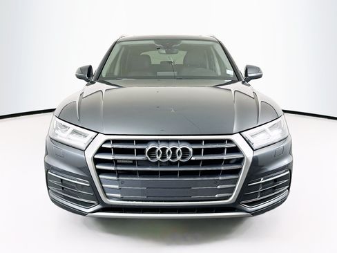 Used 2019 Audi Q5 2.0T Premium Plus w/ Premium Plus Package AWD/4WD image 2