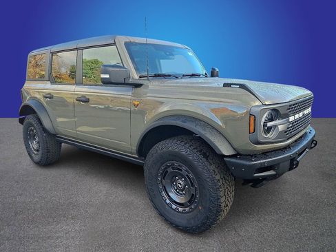 New 2025 Ford Bronco Badlands AWD/4WD image 2