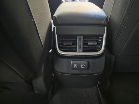 Used 2022 Subaru Outback Premium image 30