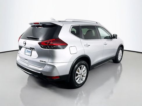 Used 2018 Nissan Rogue SV w/ Premium Package AWD/4WD image 7