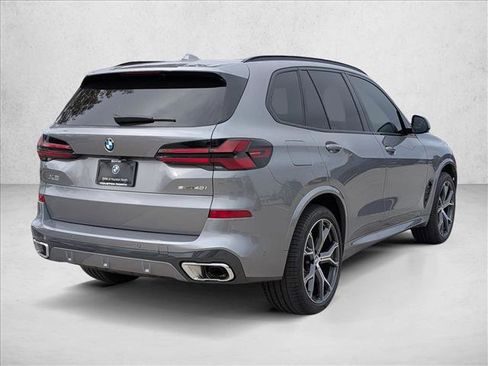 New 2026 BMW X5 sDrive40i w/ M Sport Package image 2